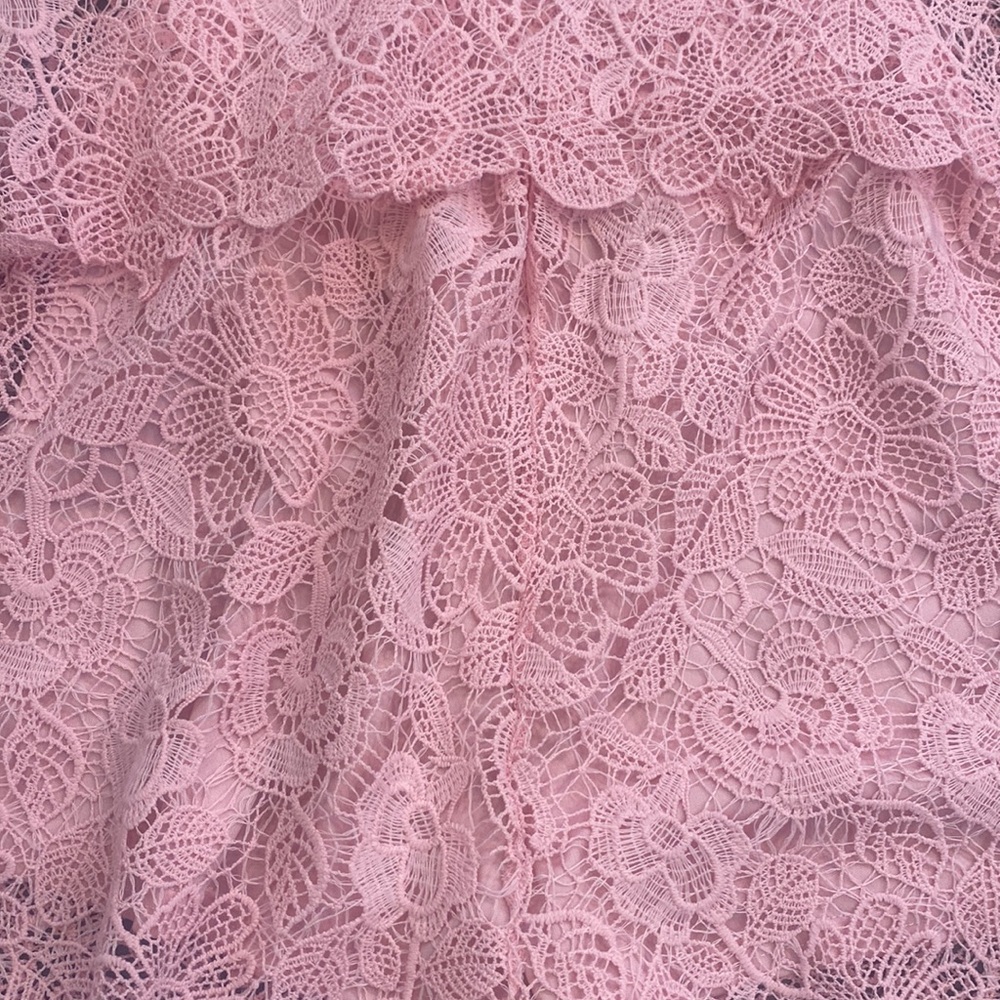 Lace romper - Picture 3 of 4